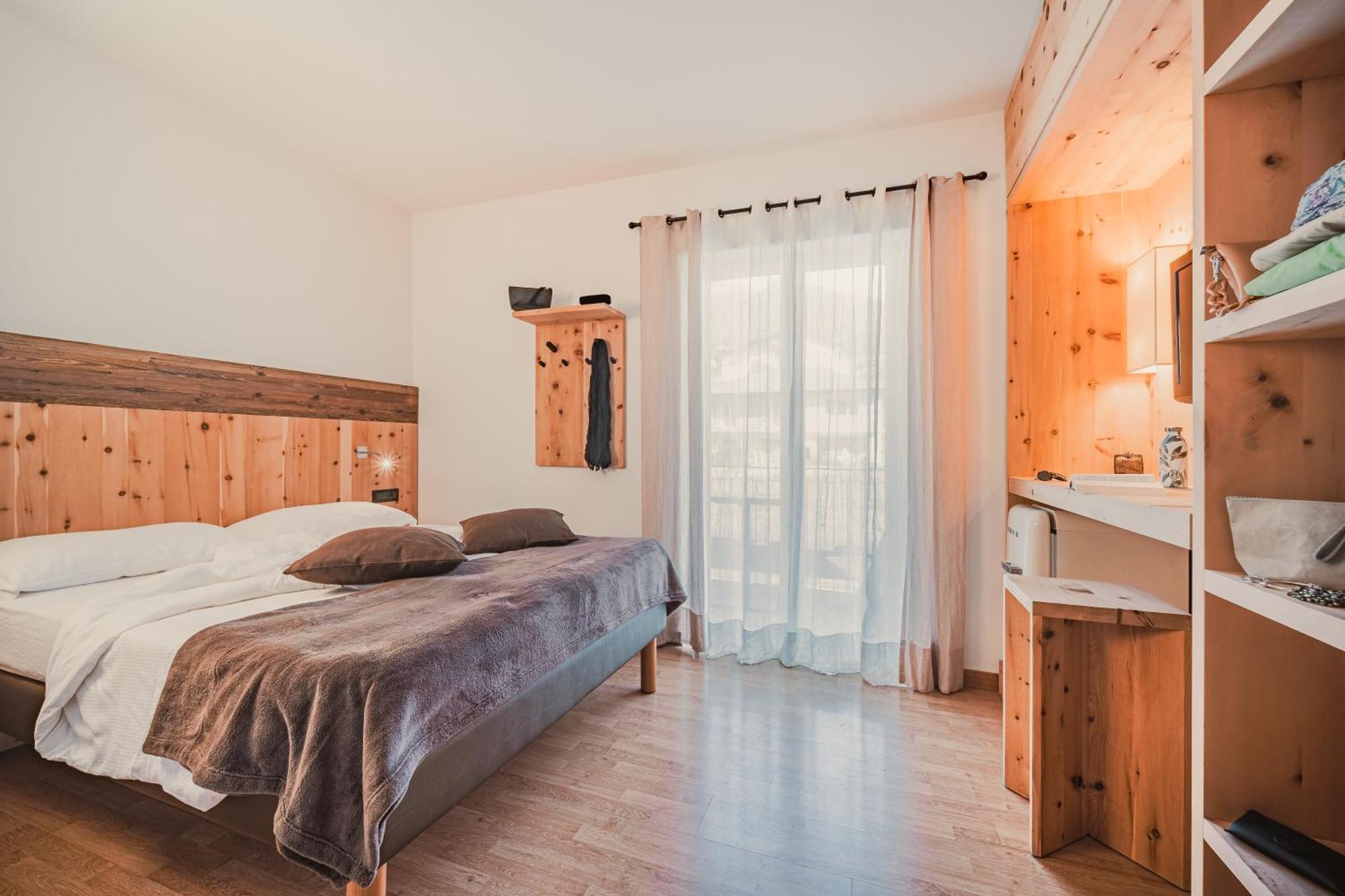 Cristallo Sport & Wellness Hotel Levico Terme Phòng bức ảnh